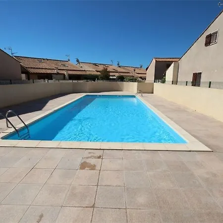 D'angle 4 Couchages Terrasse Ombragee Parking Dans Securisee Piscine Commune 400m De La Lrjp78 Villa *