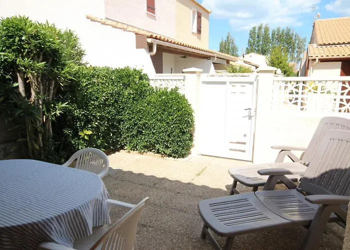 D'angle 4 Couchages Terrasse Ombragee Parking Dans Securisee Piscine Commune 400m De La Lrjp78 Vila *